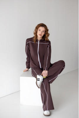 Костюм жіночий